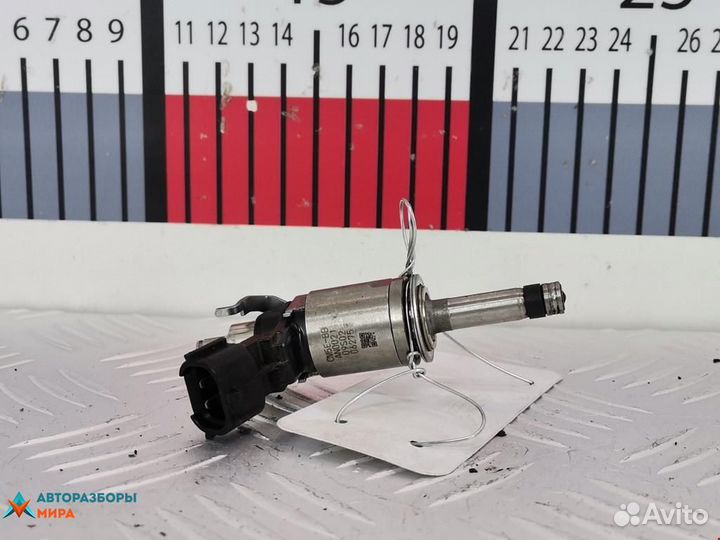 Форсунка Ford Focus 3 рест. 2016 CP9Z9F593-B