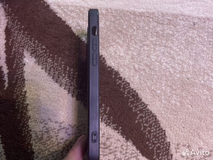 Чехол на iPhone 12