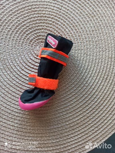 Обувь для маленьких собак