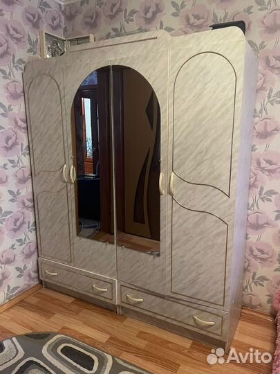 Спальный гарнитур бу