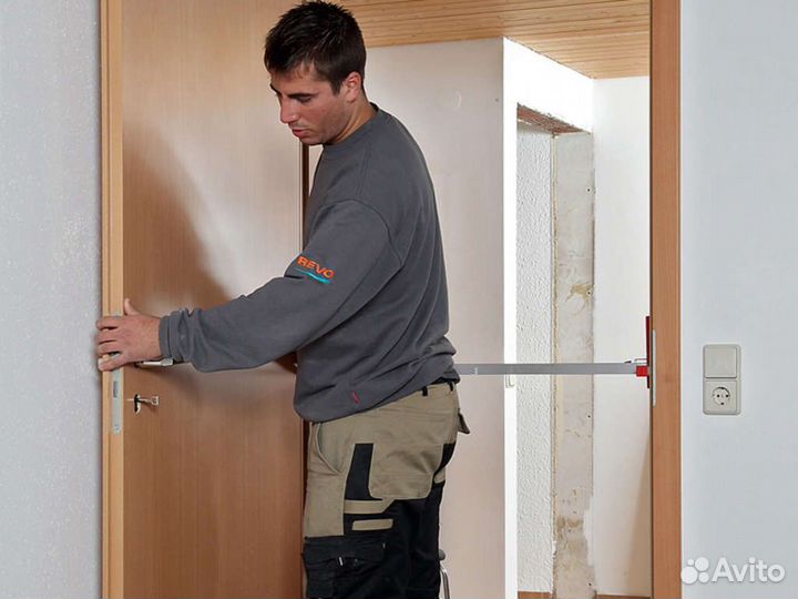 Установщик межкомнатных дверей