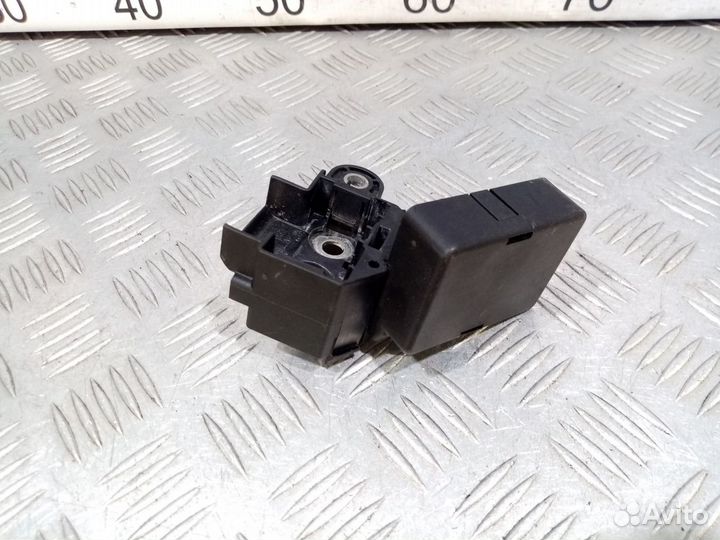 Б/У Клемма плюсовая Touareg#001