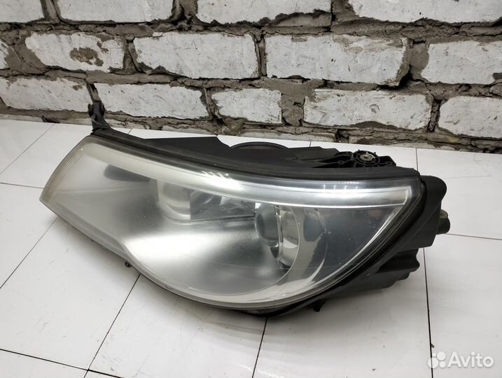 Фара левая Volkswagen Tiguan 1