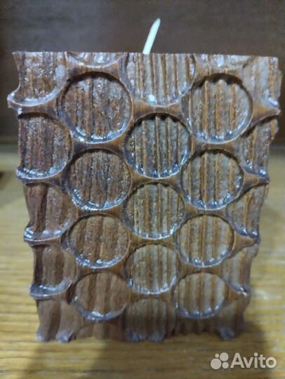 Подсвечник из твердых пород дерева