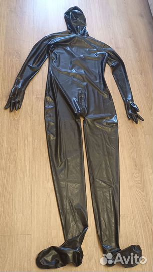 Комбинезон латексный(резина)цельный