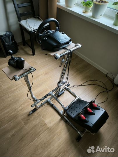 Руль logitech g25 и игровая стойка