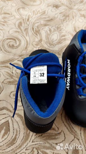 Лыжные ботинки детские 32 размер