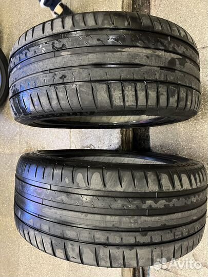 Michelin Pilot Sport 4 235/40 R19 95Y