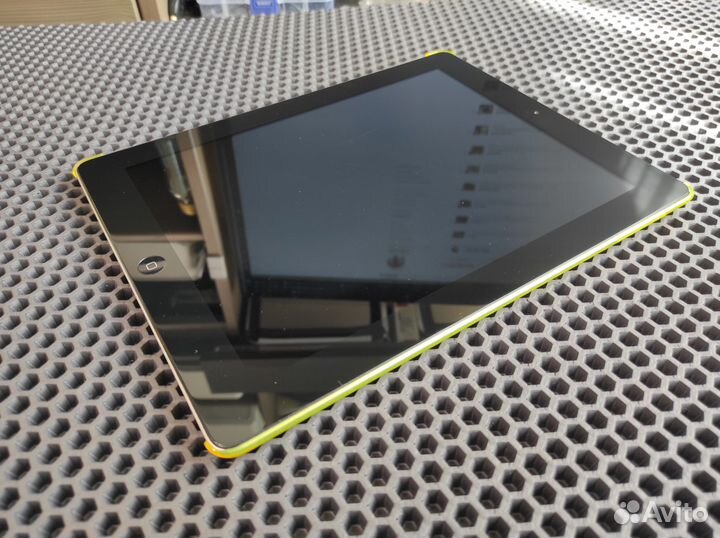 Apple iPad 2 16gb Wi-Fi+3G A1396