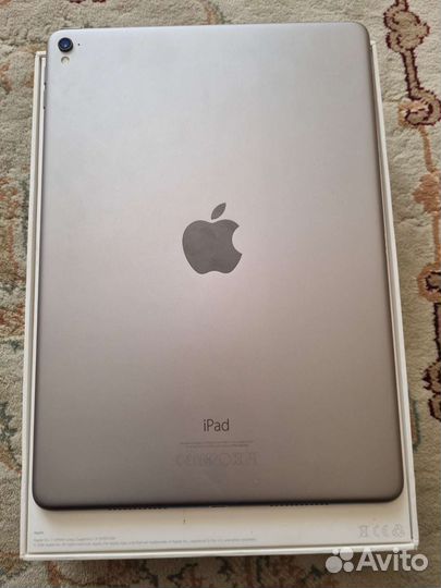 iPad Pro 9.7 32GB Wi-Fi Gray