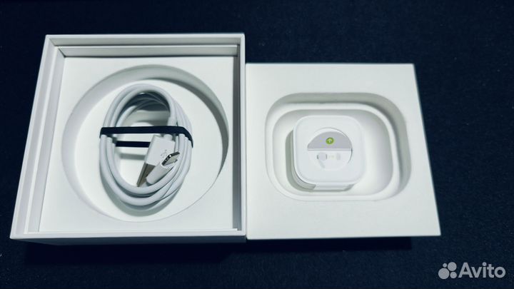 Оригинальные AirPods Pro