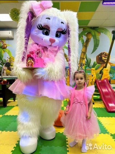 Ростовая кукла,мишка, зайка, котик. Поздравление