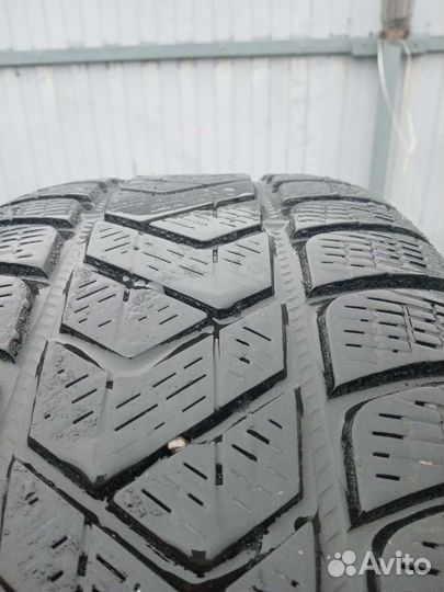 Pirelli Scorpion Winter 235/55 R18 104H