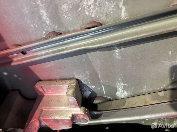 Дверь mazda 3 BK хетчбэк передняя