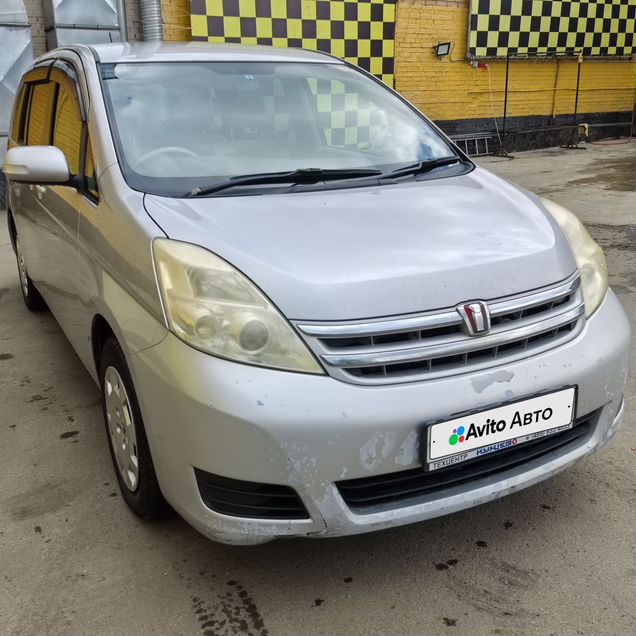 Toyota Isis 1.8 CVT, 2010, 421 000 км