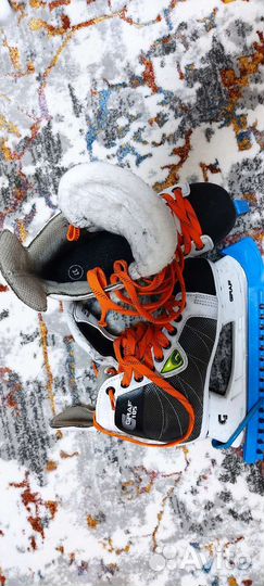 Коньки хоккейные