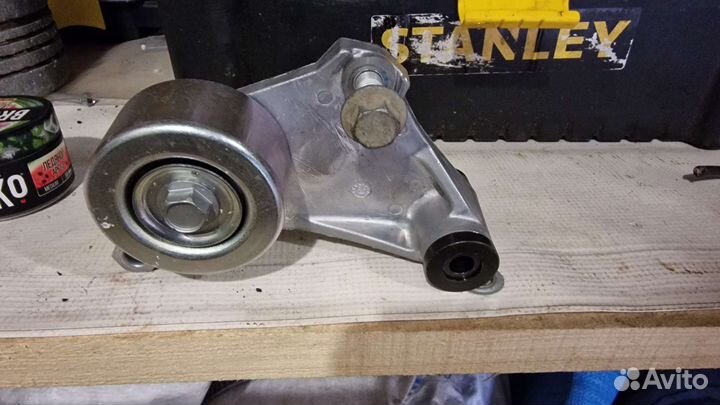 Корпус натяжителя ремня генератора rav 4 2007г