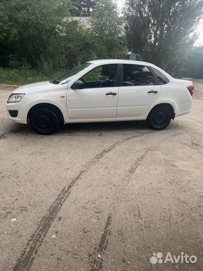 LADA Granta 1.6 МТ, 2016, 215 000 км