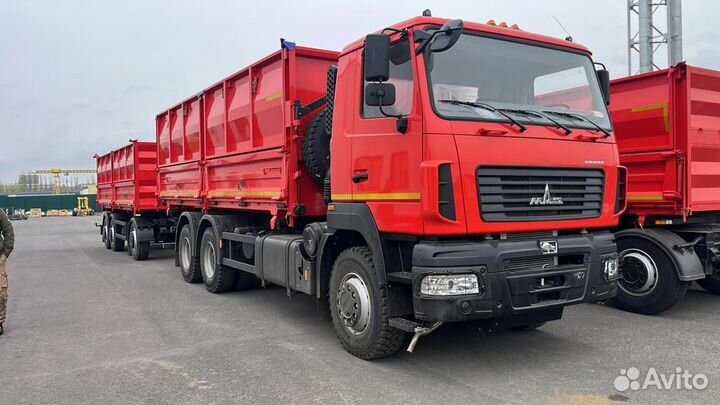 Услуги зерновозов. Перевозка урожая зерна