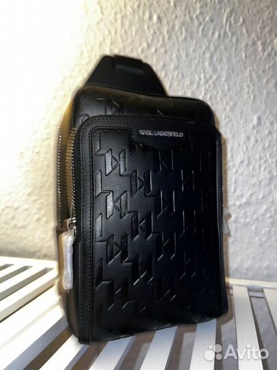 Сумка Karl Lagerfeld loom sling LEA