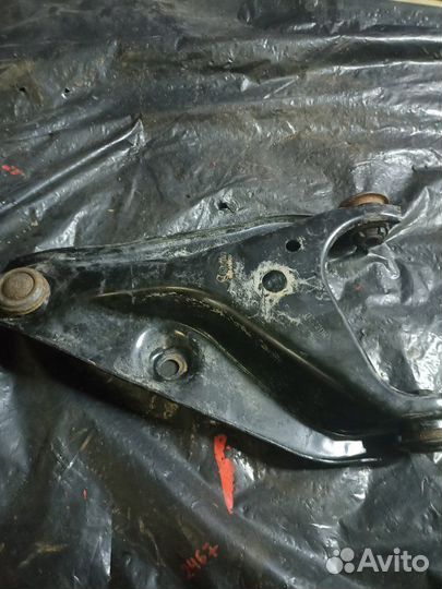 Рычаг подвески нижний передний правый Nissan