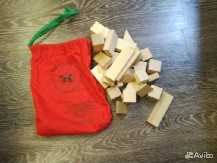 Набор деревянных кубиков