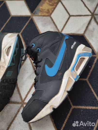 Утепленные кроссовки