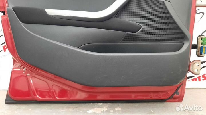 Дверь передняя левая Peugeot 308