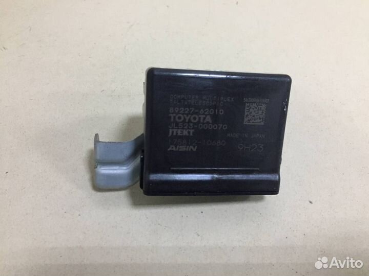 Б/У Блок электронный 8922762010 toyota