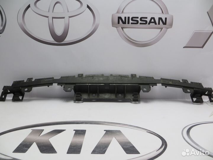 Кронштейн решетки переднего бампера Accord 8