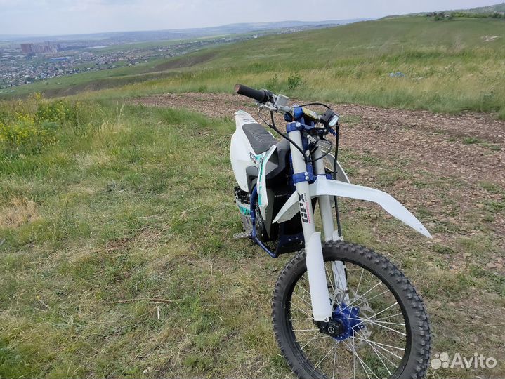 Электро-мотоцикл 30kw Motoland X3 250 LUX