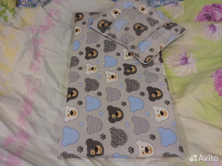 Матрасик,подушка в коляску