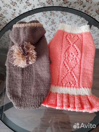 Свитера и платьице для маленькой собачки