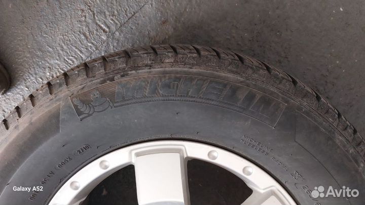 Продам резину Michelin 265/65/R17