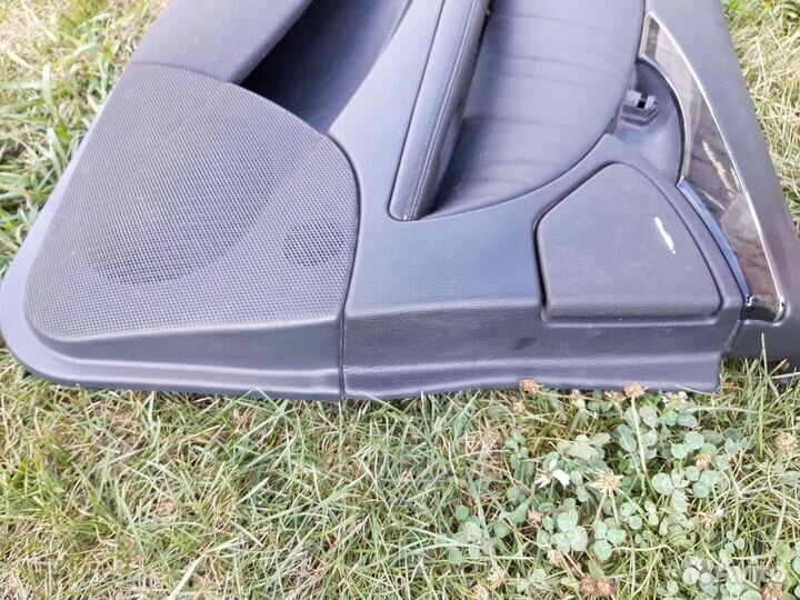 Обшивка задняя левая Mercedes W211