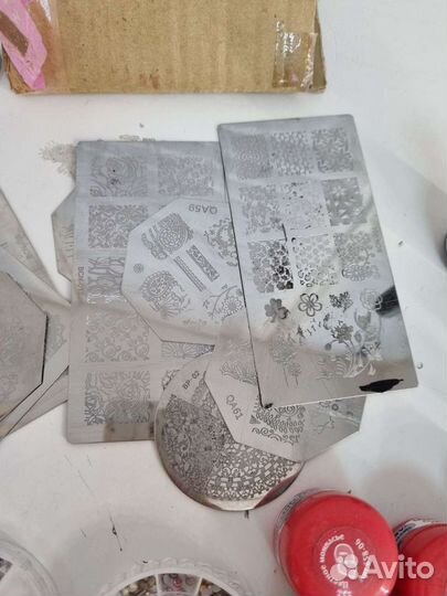 Стразы, степлинг, пигменты