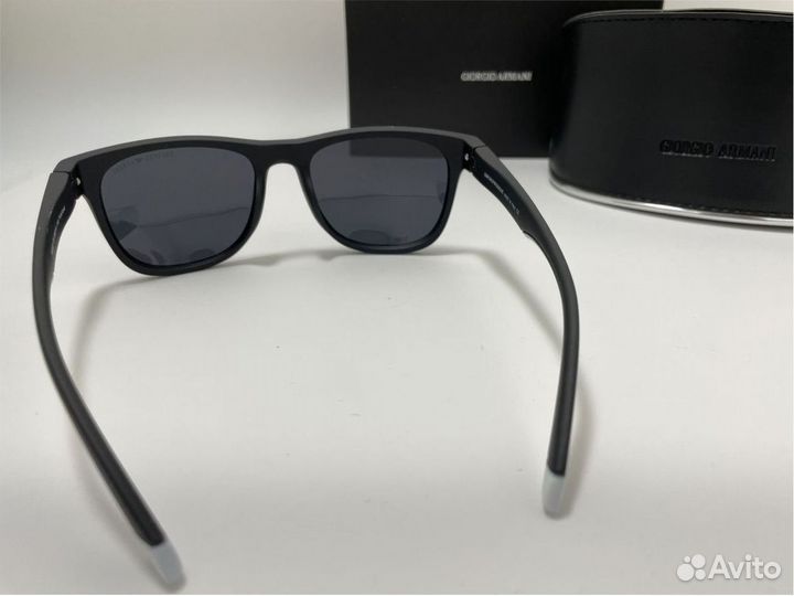 Солнечные очки Armani