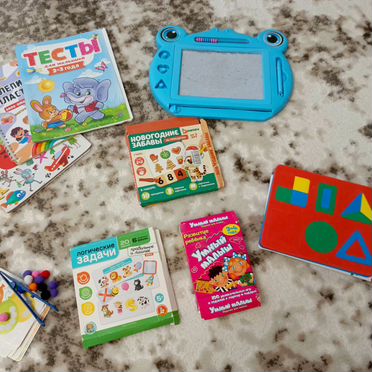 Развивающие игрушки пакетом