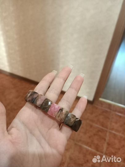 Браслет новый (родонит)
