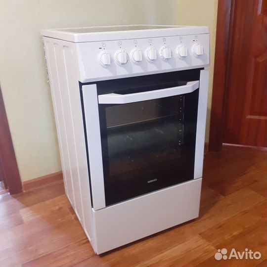 Плита электрическая стеклокерамика beko CSE 57100