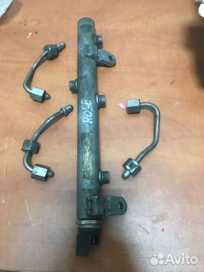 Топливная рампа правая Mersedes MI W164