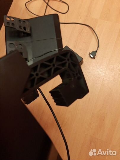 Руль с педалями Logitech