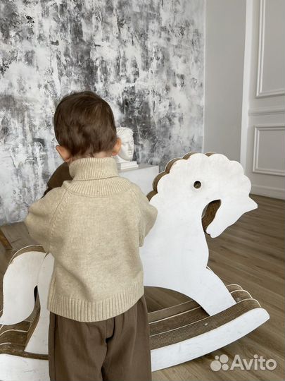 Свитер детский новый