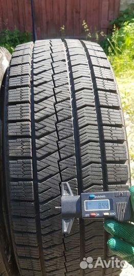 Bridgestone Blizzak Ice 225/45 R18