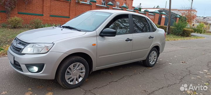 LADA Granta 1.6 МТ, 2017, 100 000 км
