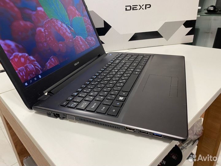 Ноутбук Dexp 15.6 (4 ядра/ 500gb/ 4gb) комплекте