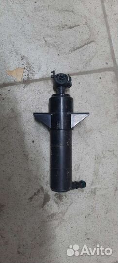 Форсунка омывателя фар Hyundai Sonata 6/2013