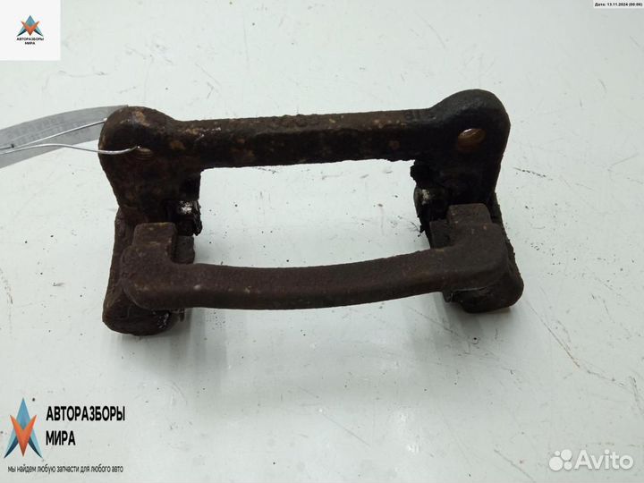 Скоба суппорта Toyota Corolla 9 (E120/E130) 2003