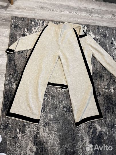 Брючный костюм женский 42 44