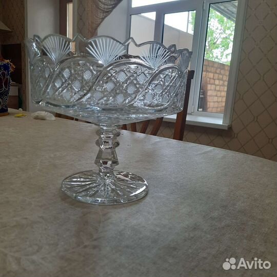 Ваза для фруктов на ножке хрусталь
